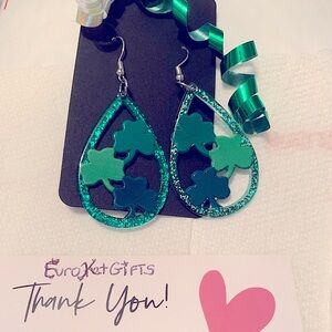 St Patrick's Day Earrings Shamrock Clover Irish Wooden Teardrop Dangle NEW